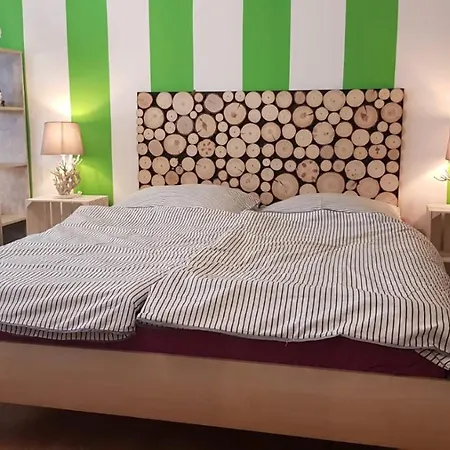 Rum i privatbostad Inosasino Z Basenem I Sauna