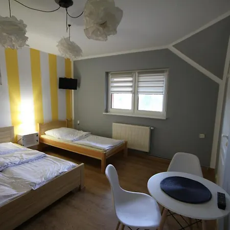 Inosasino Z Basenem I Sauna Rum i privatbostad *