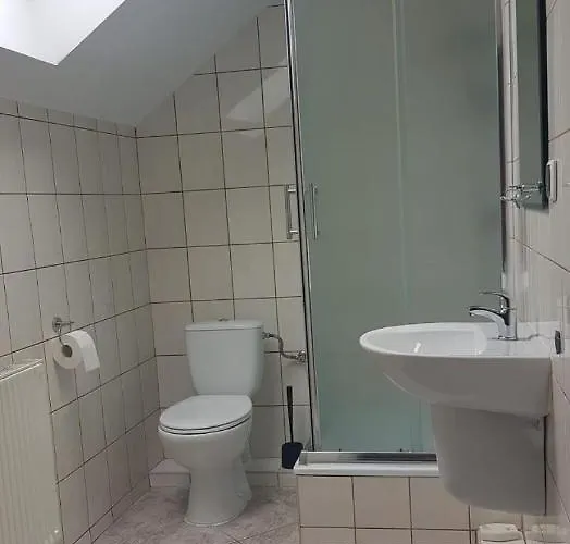 Inosasino Z Basenem I Sauna Homestay szállás